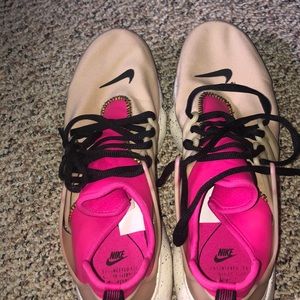 Almost BRAND NEW nike airs